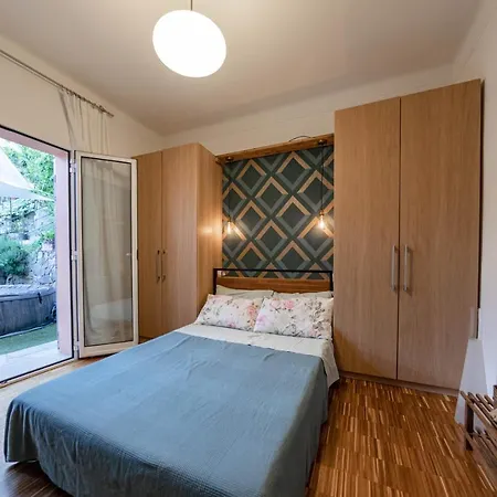 H11 Country Lux - - Garden San Remo