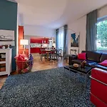 H11 Country Lux - - Garden Apartment *