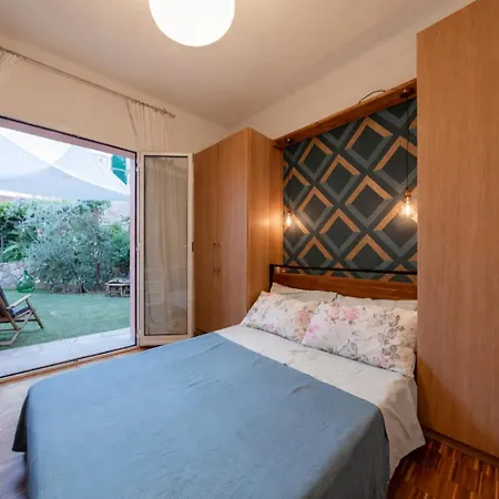 H11 Country Lux - - Garden דירה *