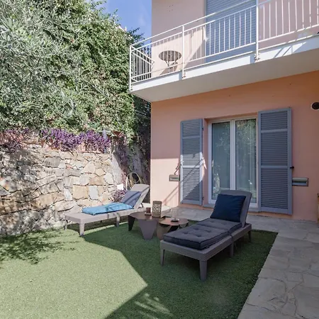 H11 Country Lux - - Garden * סנרמו